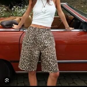 Leopard Print Denim walking boyfriend Shorts size medium